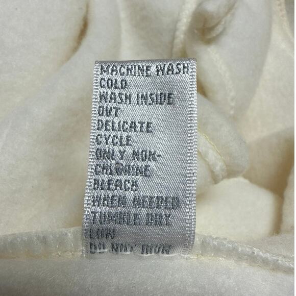 Lord and Taylor Ivory Fleece Cape Poncho Sleeve Holes One Size 3 Button Closure - Picture 6 of 6